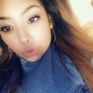 Meet your Posher, Clarissa